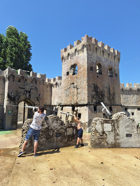 castello schizzi italia in miniatura