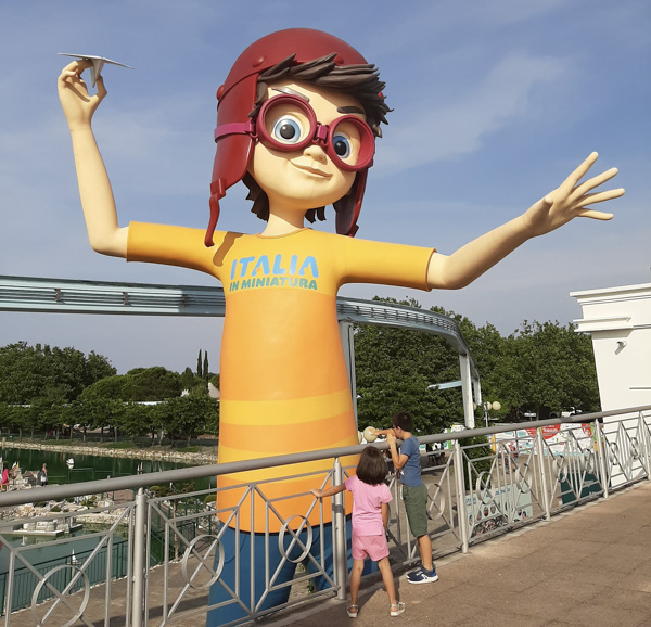 italia in miniatura mascotte