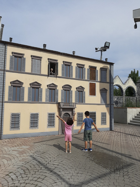 italia in miniatura piazza italia