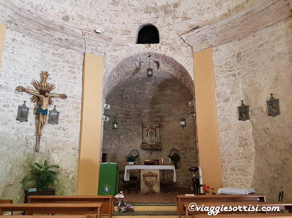 chiesa grotta pioraco