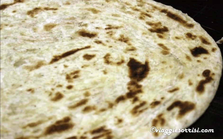 crescia sfogliata tipica di urbino