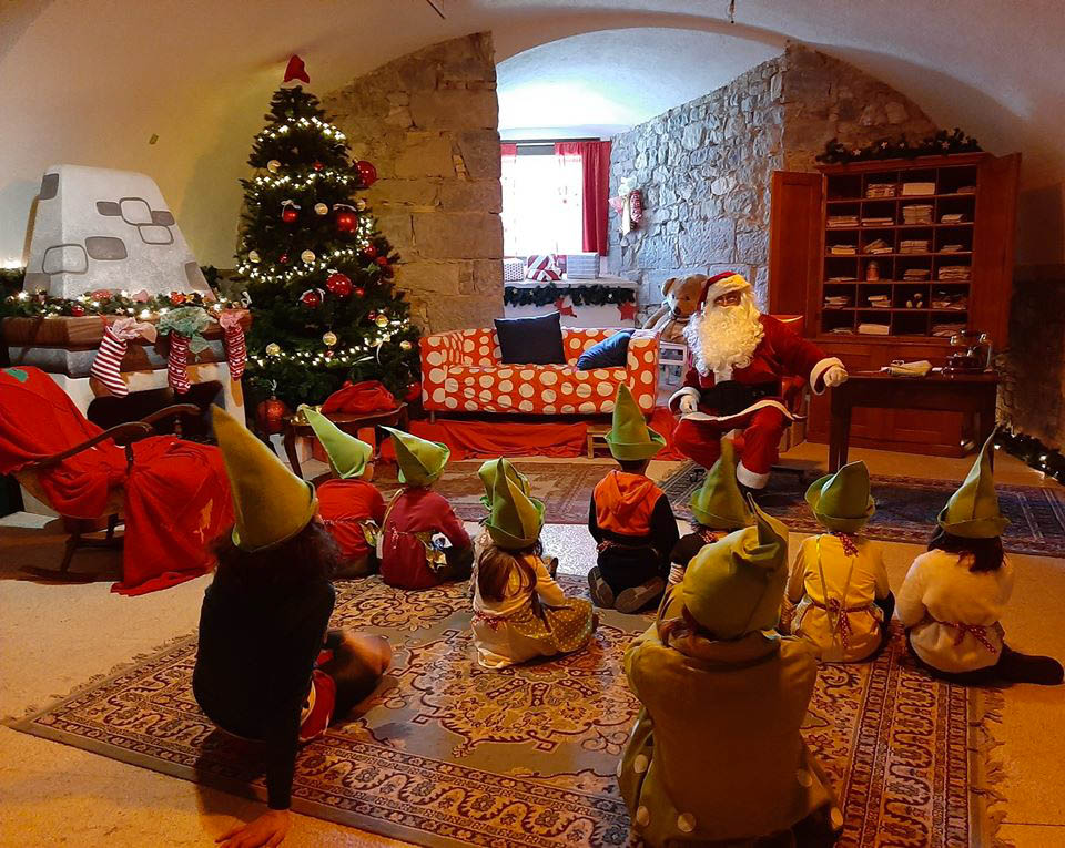 I Viaggi Di Babbo Natale.L Accademia Degli Elfi E La Casa Di Babbo Natale Riva Del Garda Viaggi E Sorrisi