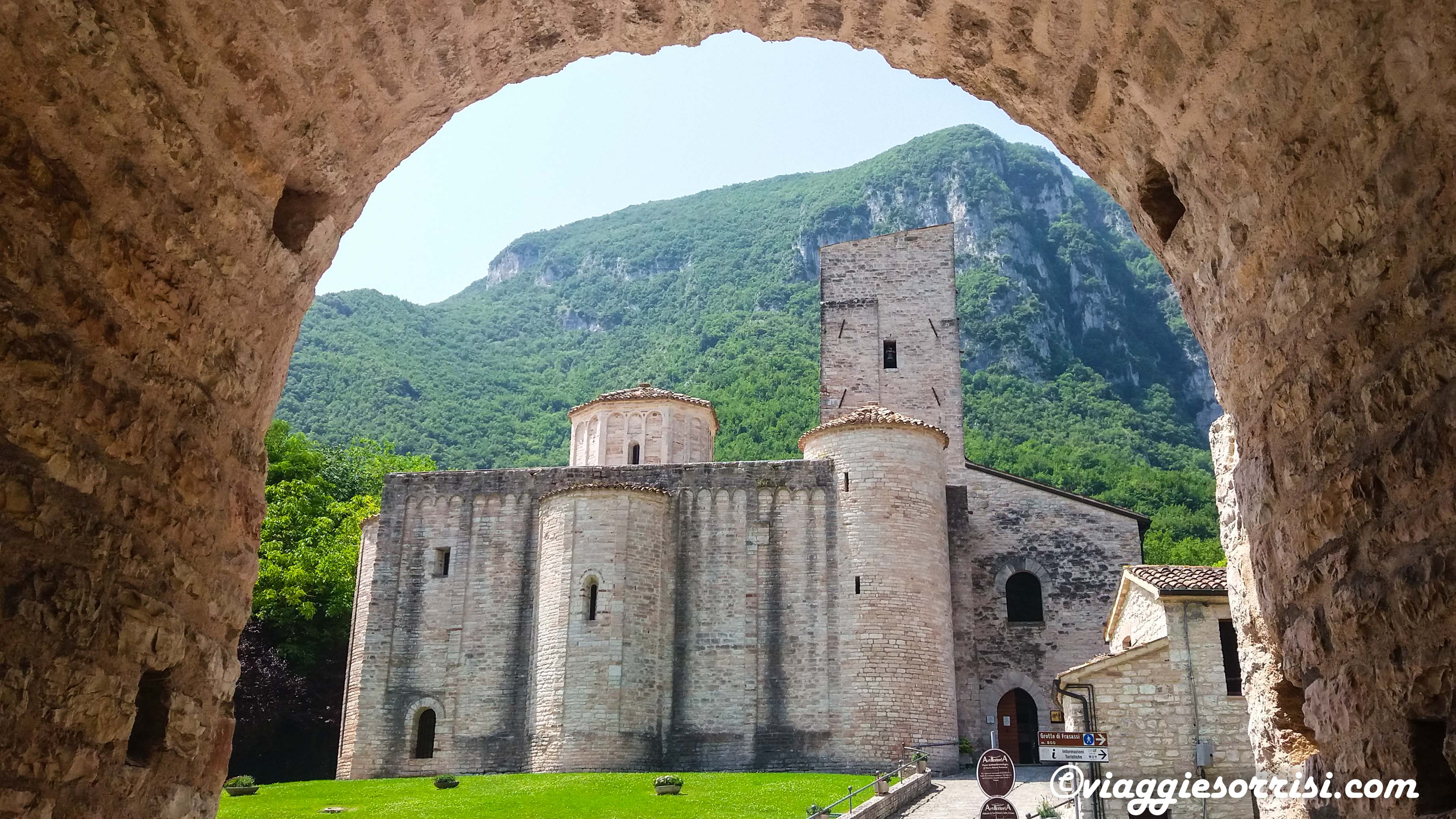 abbazia di san vittore leggenda grotta infinito