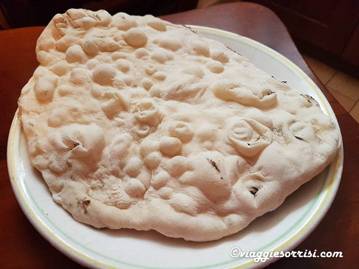 crescia marchigiana semplice