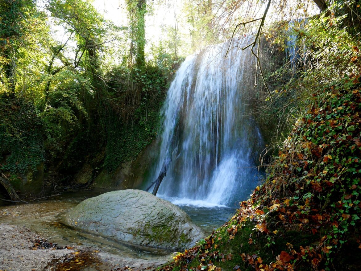 cascata de lu vagnatò sarnano