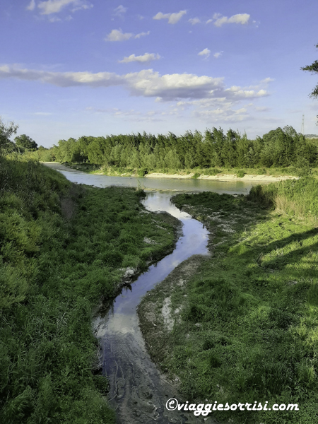 fiume esino pista ciclabile