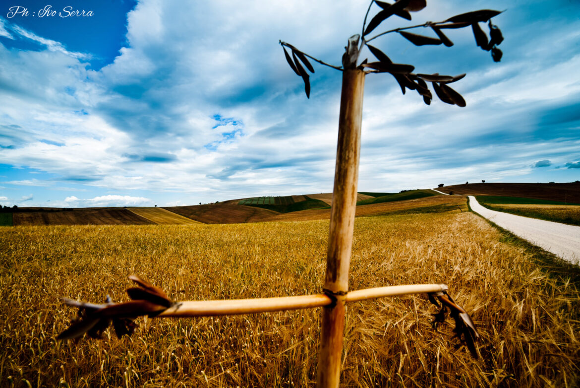 tradizione croci benedette nelle marche