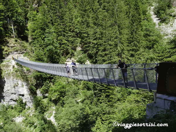 ponte sospeso val di riva