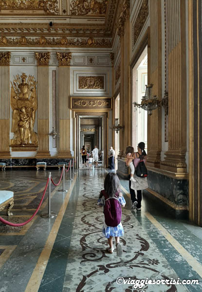 reggia di caserta stanze