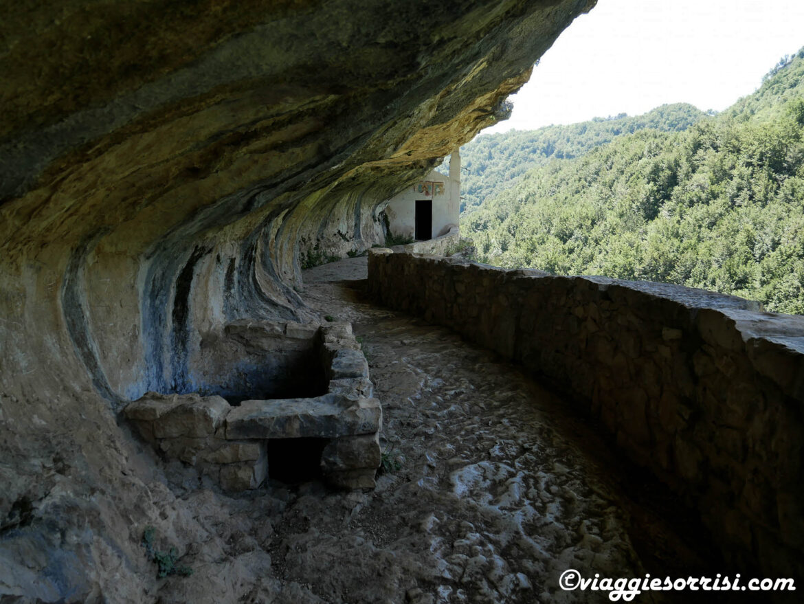 eremo di san bartolomeo in legio roccamorice