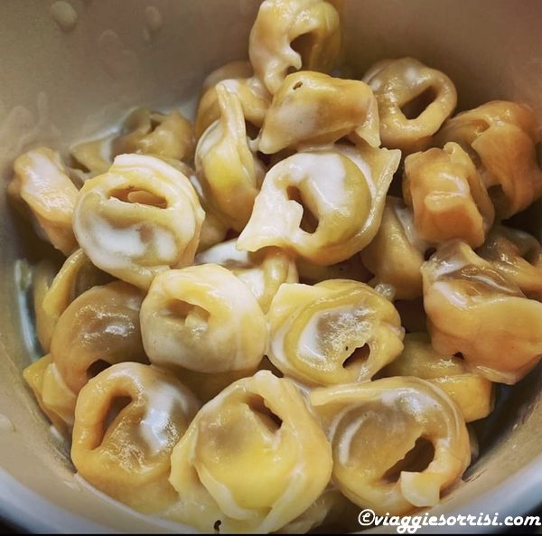 tortellini a bologna