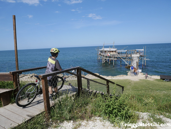 via verde dei trabocchi in bici bambini