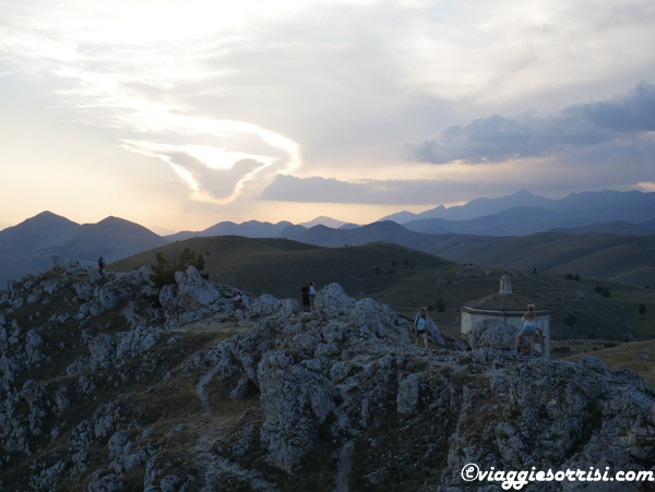 rocca calascio tramonto spettacolare