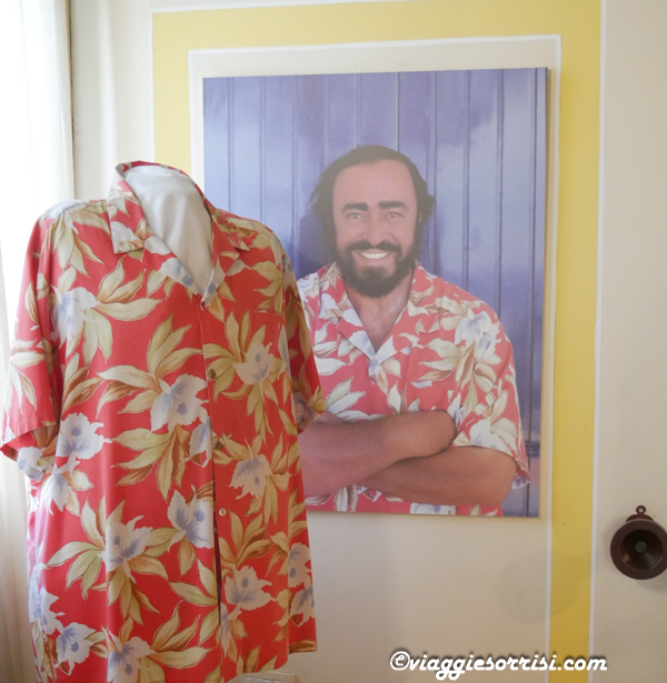 casa museo luciano pavarotti camicia